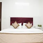 Hotel Sarthi Guest House In Jangpura Bhogal Near Nizamuddin Railway Station