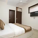 Hotel Sarthi Guest House In Jangpura Bhogal Near Nizamuddin Railway Station