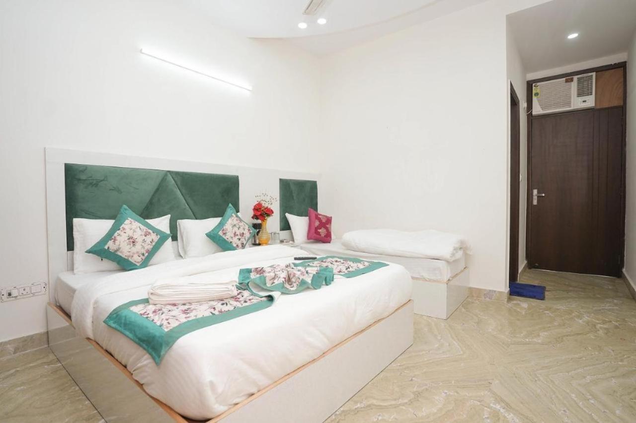 Sarthi In Jangpura Bhogal Near Nizamuddin Railway Station Hotel New Delhi