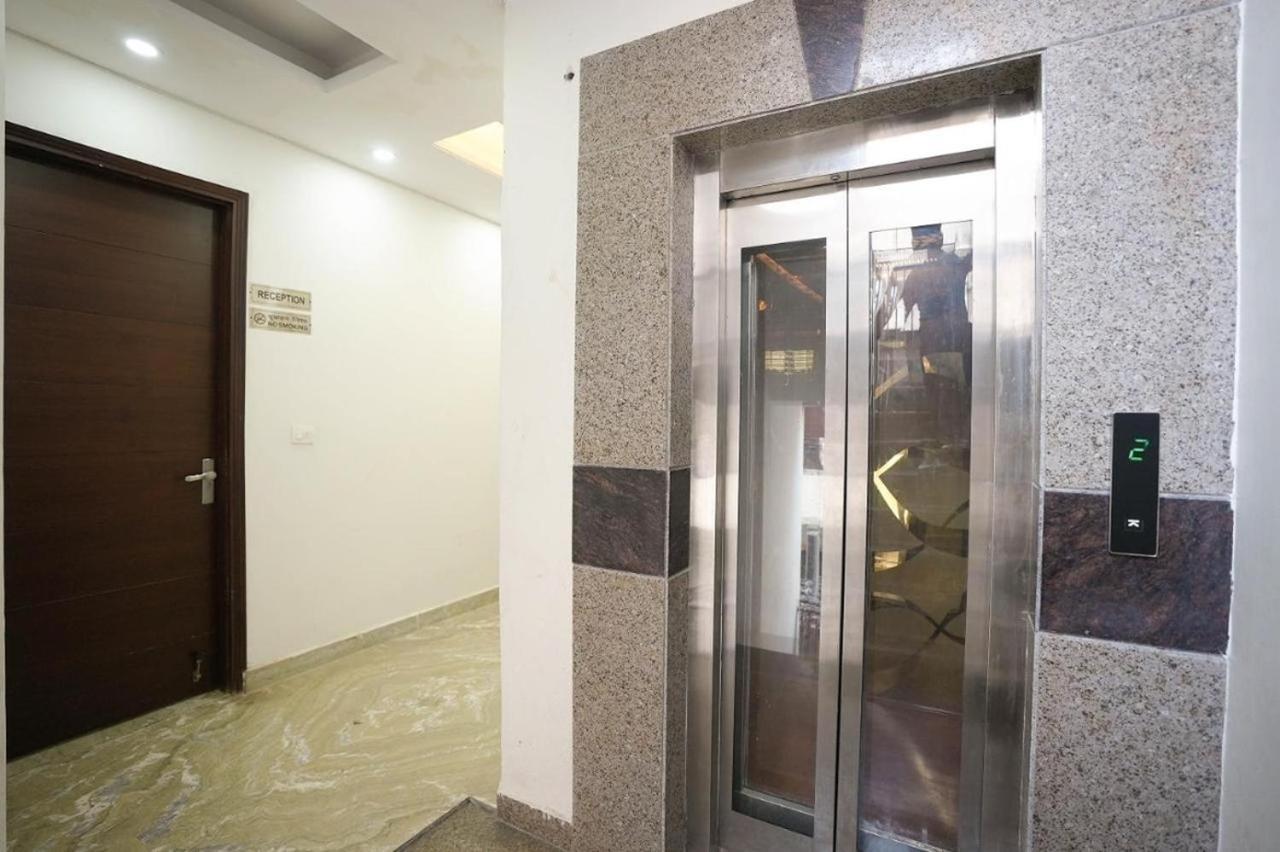 Hotel Sarthi Guest House In Jangpura Bhogal Near Nizamuddin Railway Station New Delhi