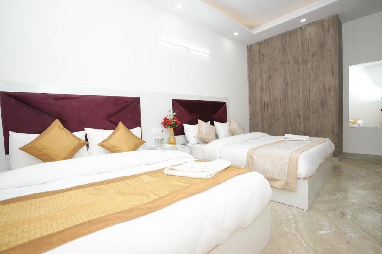 Hotel Hotel Sarthi Guest House In Jangpura Bhogal Near Nizamuddin Railway Station 3*